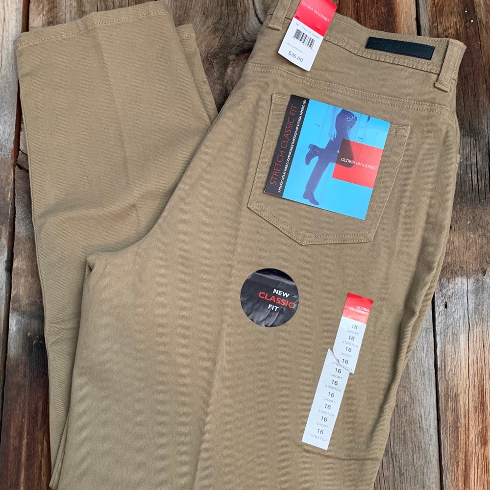 NWT Gloria Vanderbilt Jeans